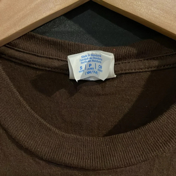 3/$20 Kids bear belly tshirt brown size small  EUC - Picture 3 of 4